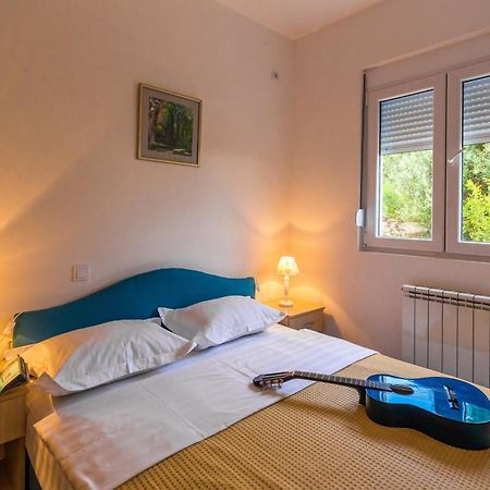 Blue Mediterranean Apartments Sveti Stefan Room photo
