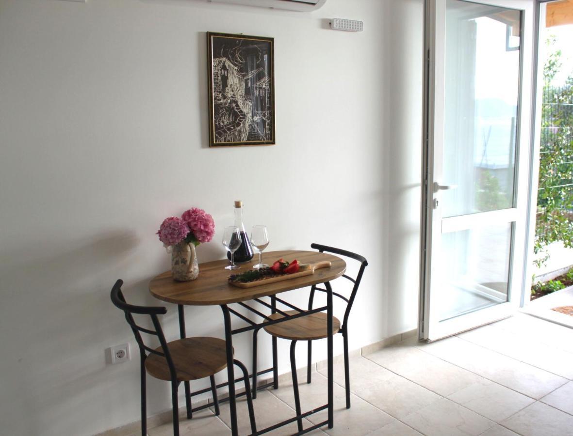 Blue Mediterranean Apartments Sveti Stefan Exterior photo