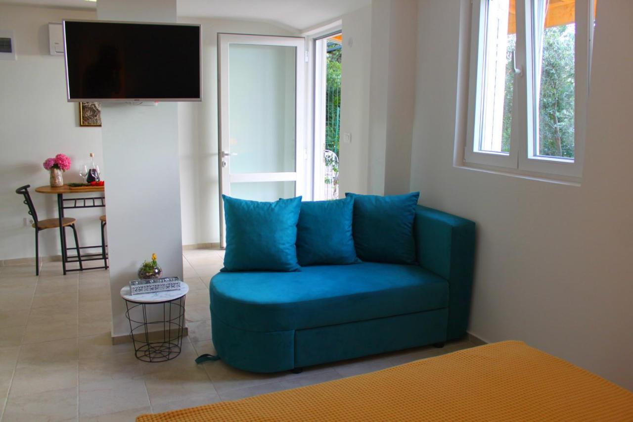 Blue Mediterranean Apartments Sveti Stefan Exterior photo