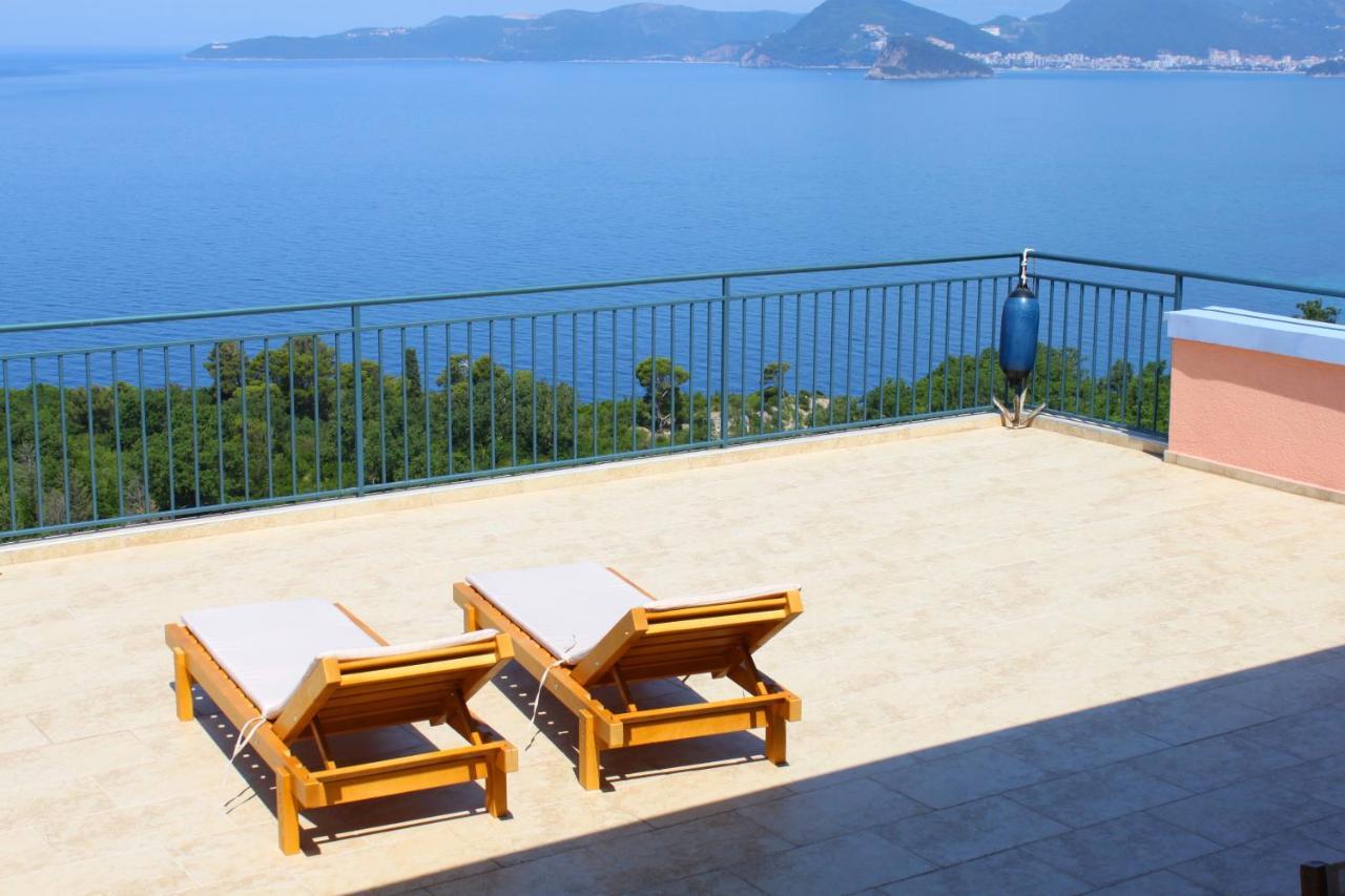 Blue Mediterranean Apartments Sveti Stefan Exterior photo
