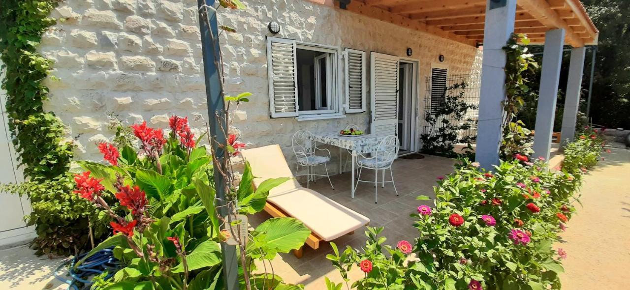 Blue Mediterranean Apartments Sveti Stefan Exterior photo