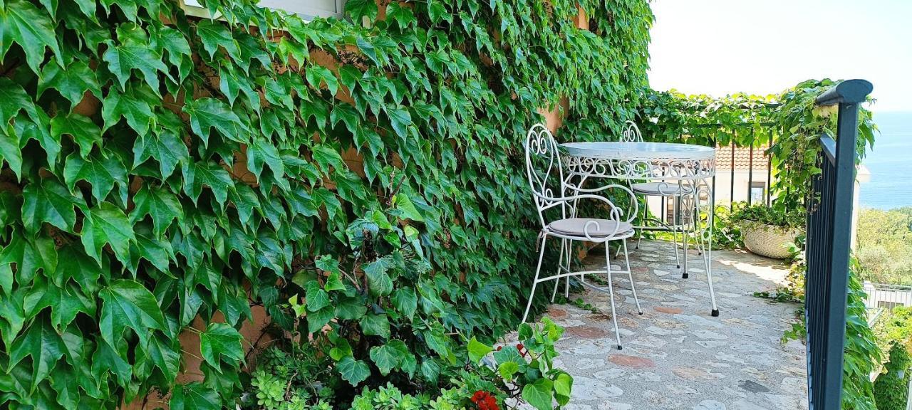 Blue Mediterranean Apartments Sveti Stefan Exterior photo