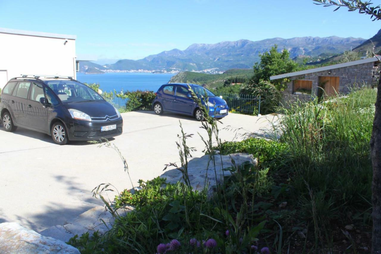 Blue Mediterranean Apartments Sveti Stefan Exterior photo